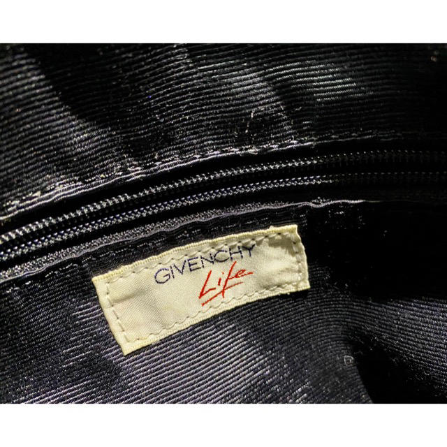 GIVENCHY(ジバンシィ)のGIVENCHY life ポーチ / レザー レディースのファッション小物(ポーチ)の商品写真