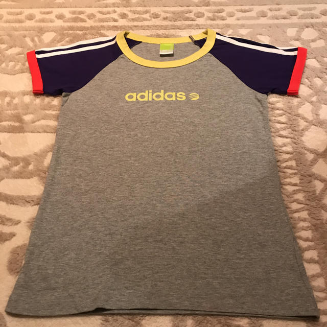 adidas(アディダス)の美品　アディダス　レディースTシャツ　Sサイズ レディースのトップス(Tシャツ(半袖/袖なし))の商品写真