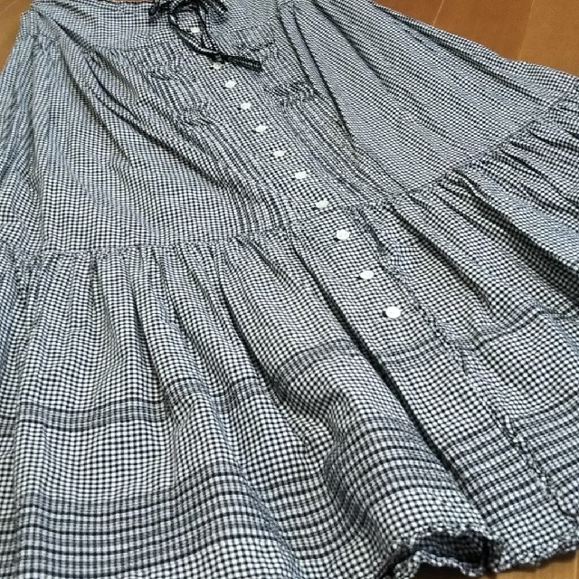 KANEKO ISAO(カネコイサオ)のKANEKO ISAO黒 綿ギンガムチェックスカート レディースのスカート(ロングスカート)の商品写真