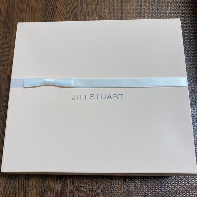 JILLSTUART(ジルスチュアート)のJILLSTUART バスタオル コスメ/美容のボディケア(バスグッズ)の商品写真