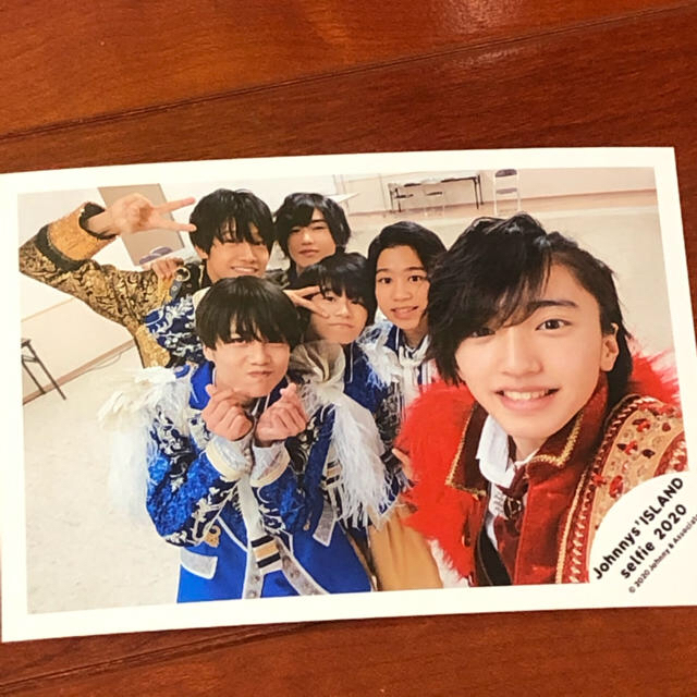 関ジュ 公式写真 エンタメ/ホビーのタレントグッズ(アイドルグッズ)の商品写真