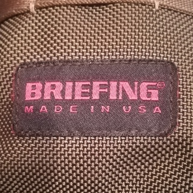 BRIEFING(ブリーフィング)の〈今月限定値下げ〉BRIEFING B4(オリーブグリーン) メンズのバッグ(ビジネスバッグ)の商品写真