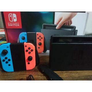 ニンテンドースイッチ(Nintendo Switch)のNintendo Switch本体（Joy-Con２コ）セット(家庭用ゲーム機本体)