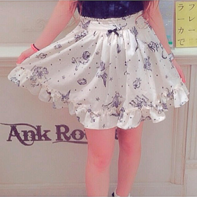 Ank Rouge(アンクルージュ)のAnk Rouge 星座柄スカート レディースのスカート(ミニスカート)の商品写真