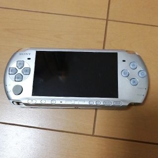 プレイステーションポータブル(PlayStation Portable)のPSP3000本体(家庭用ゲーム機本体)