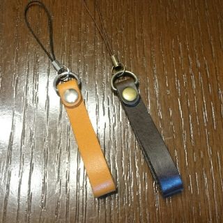 トチギレザー(栃木レザー)の【ぱぴー様専用】栃木レザー ストラップ(キャメル＆チョコ)(キーホルダー/ストラップ)