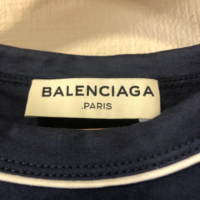 Balenciaga tシャツの通販 by 元アパレル店員の私物|バレンシアガならラクマ - BALENCIAGA 新作格安