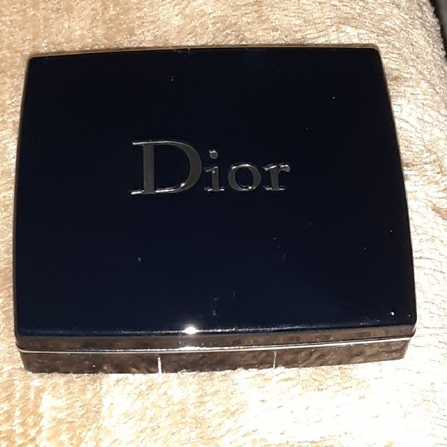 Dior(ディオール)のディオール　アイシャドウ コスメ/美容のベースメイク/化粧品(アイシャドウ)の商品写真