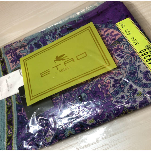 ETRO(エトロ)の【大特価】新品未使用　ETRO  エトロ　ショール　ストール レディースのファッション小物(ストール/パシュミナ)の商品写真