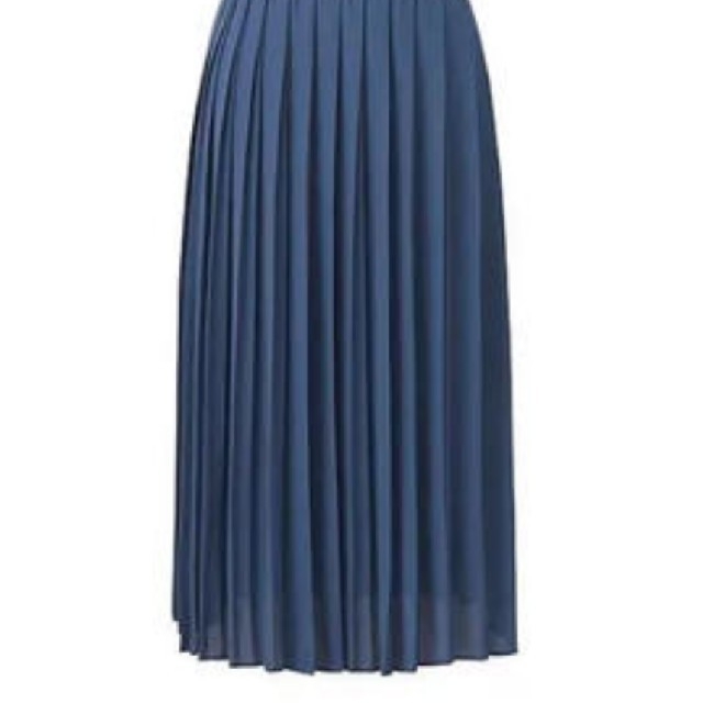 【雑誌掲載】ユニクロプリーツスカートSサイズ レディースのスカート(ロングスカート)の商品写真