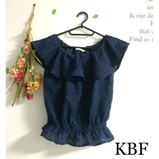 ケービーエフ(KBF)の☆KBF☆ケービーエフ  フラワー刺繍レース襟ブラウス(シャツ/ブラウス(半袖/袖なし))