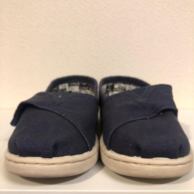 TOMS(トムズ)のTOMS スリッポン　試着のみ　17 キッズ/ベビー/マタニティのキッズ靴/シューズ(15cm~)(スリッポン)の商品写真