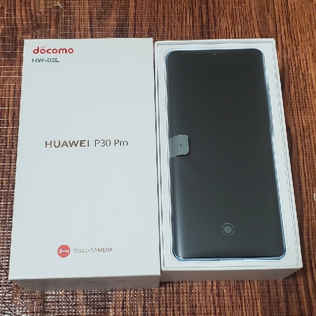 NTTdocomo(エヌティティドコモ)の新品未使用 HUAWEI P30 Pro HW-02L ブリージングクリスタル スマホ/家電/カメラのスマートフォン/携帯電話(スマートフォン本体)の商品写真