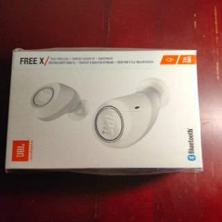 JBL Bluetooth FREE X ワイヤレスイヤホンホワイト(ヘッドフォン/イヤフォン)