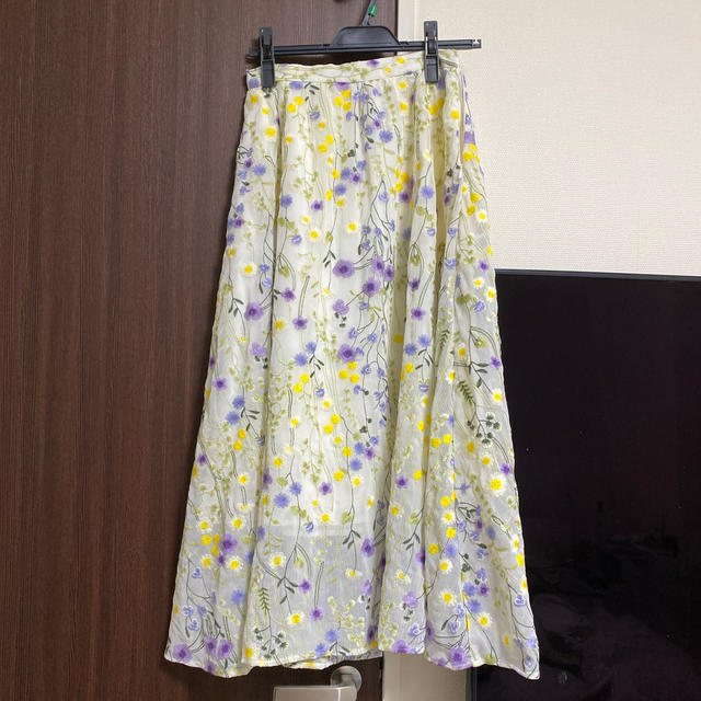 Noela(ノエラ)のノエラフラワーロングスカート レディースのスカート(ロングスカート)の商品写真
