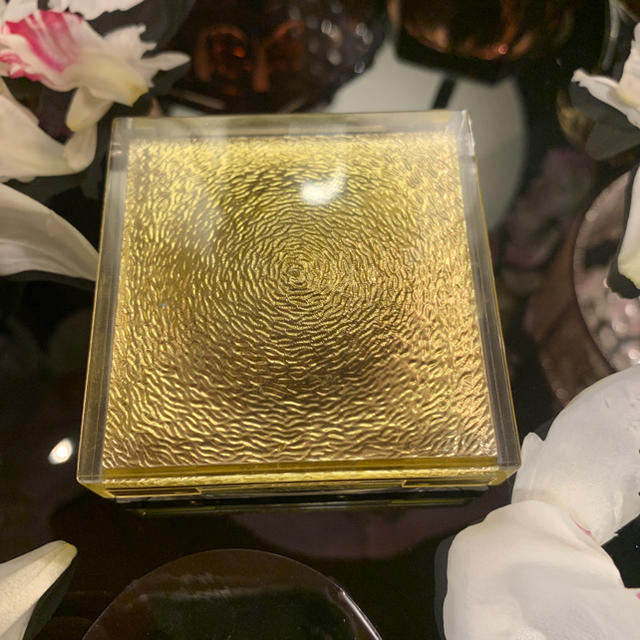 GUERLAIN(ゲラン)の完売　ゲラン　アイシャドウ　201 コスメ/美容のベースメイク/化粧品(アイシャドウ)の商品写真