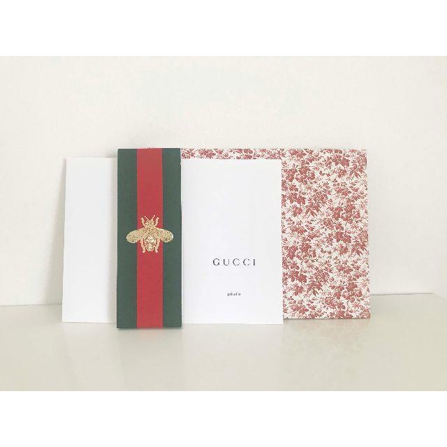 Gucci(グッチ)の【お値下げ】GUCCI gift catalog 2015 エンタメ/ホビーの本(ファッション/美容)の商品写真