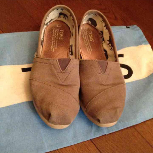 TOMS(トムズ)のTOMS シューズ レディースの靴/シューズ(スリッポン/モカシン)の商品写真