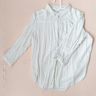 ユニクロ(UNIQLO)のユニクロタックシャツ(シャツ/ブラウス(長袖/七分))