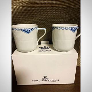 ロイヤルコペンハーゲン(ROYAL COPENHAGEN)の【新品未使用】ROYAL COPENHAGENペアマグカップ(グラス/カップ)