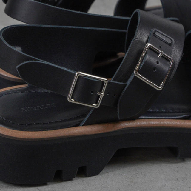 foot the coacher(フットザコーチャー)のAURALEE オーラリー　サンダル　レザー　foot the coacher メンズの靴/シューズ(サンダル)の商品写真