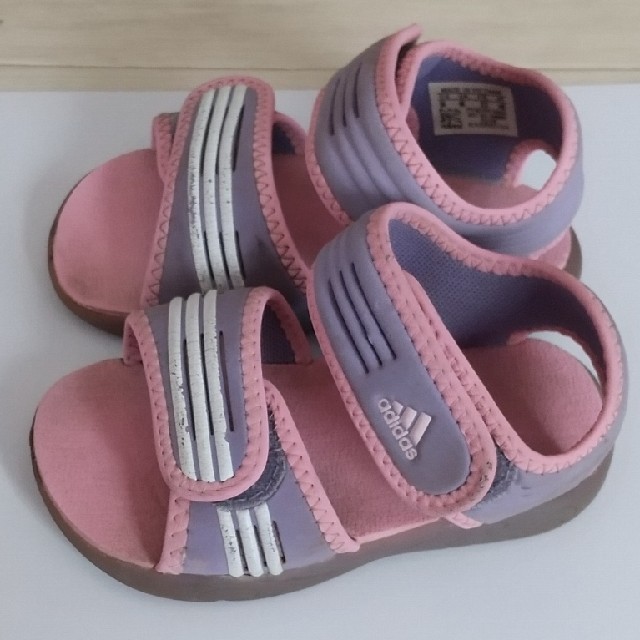 adidas(アディダス)のadidas サンダル 14cm　女の子用 キッズ/ベビー/マタニティのベビー靴/シューズ(~14cm)(サンダル)の商品写真