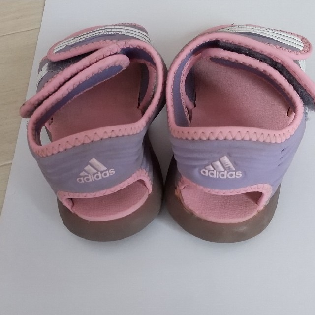 adidas(アディダス)のadidas サンダル 14cm　女の子用 キッズ/ベビー/マタニティのベビー靴/シューズ(~14cm)(サンダル)の商品写真