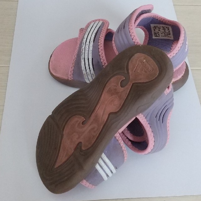 adidas(アディダス)のadidas サンダル 14cm　女の子用 キッズ/ベビー/マタニティのベビー靴/シューズ(~14cm)(サンダル)の商品写真