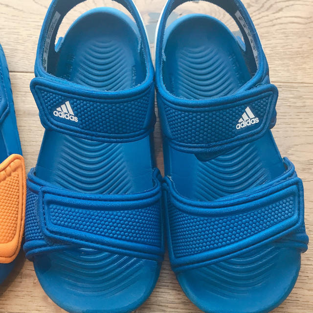 adidas(アディダス)のアディダス　16ｾﾝﾁ キッズ/ベビー/マタニティのキッズ靴/シューズ(15cm~)(サンダル)の商品写真