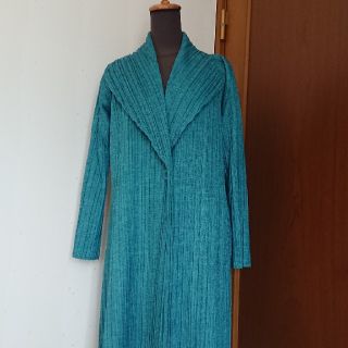PLEATS PLEASE ISSEY MIYAKE(ロングコート)のフリマアイテム一覧 PLEATS PLEASE ISSEY MIYAKE(ロングコート)のフリマアイテム一覧