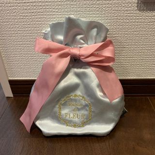 メゾンドフルール(Maison de FLEUR)のメゾンドフルール ビッグリボン巾着ポーチ♡(ポーチ)