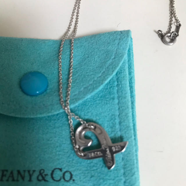 Tiffany & Co.(ティファニー)のティファニー　ラビングハート　シルバーネックレス レディースのアクセサリー(ネックレス)の商品写真