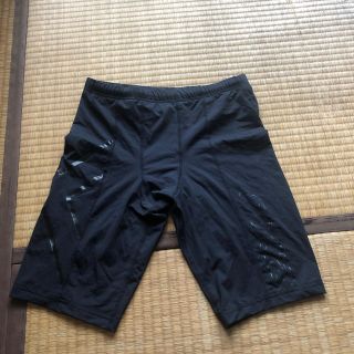 ツータイムズユー(2XU)の2xu ショーツ　M(ショートパンツ)