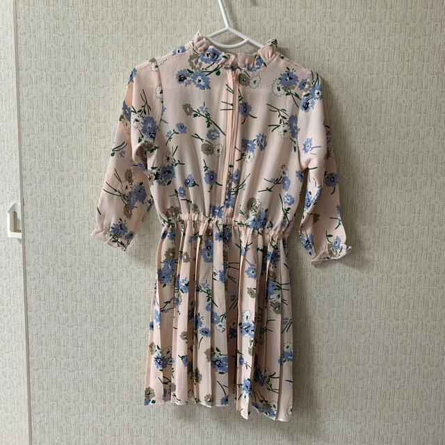 花柄ワンピース95cm キッズ/ベビー/マタニティのキッズ服女の子用(90cm~)(ワンピース)の商品写真