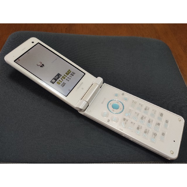 ☆NTTドコモ☆SH-11C☆白色☆ガラケー☆シャープ www.vilakastel.rs