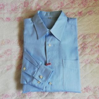 ユニクロ(UNIQLO)の《アルファ1831様専用》ユニクロ　ブルーカッターシャツ　クリーニング済(シャツ)