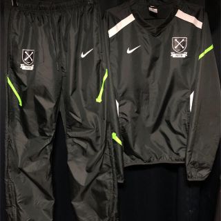 NIKE - NIKE NFTB ピステ 上下セットの通販 by 🐶|ナイキならラクマ