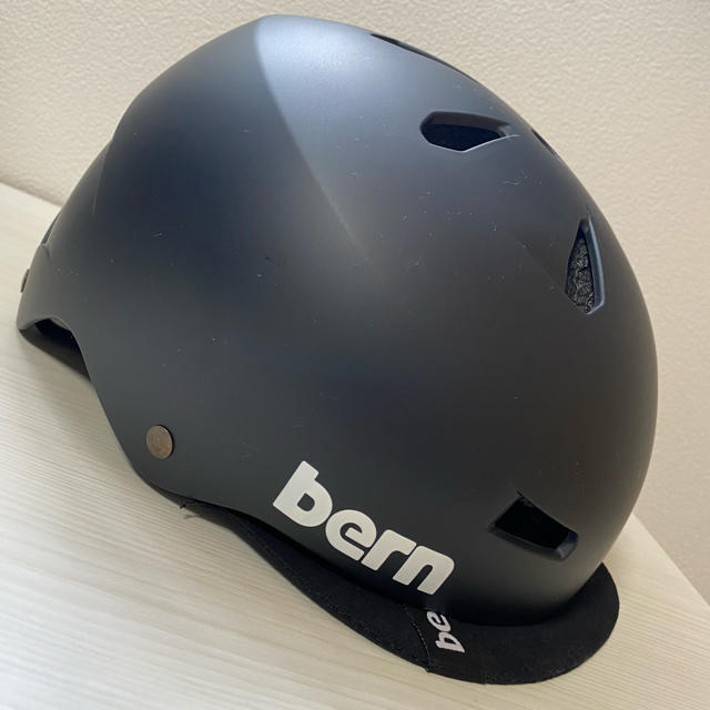 BERNHARD WILLHELM(ベルンハルトウィルヘルム)の【とんちゃん様専用】bern MACOM ヘルメット 自動車/バイクのバイク(ヘルメット/シールド)の商品写真