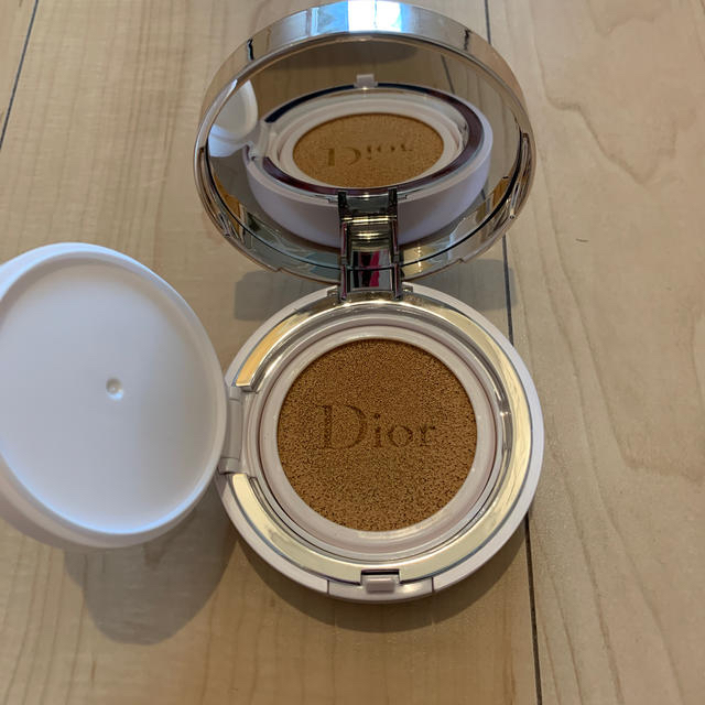 Dior カプチュールドリームスキンモストクッション