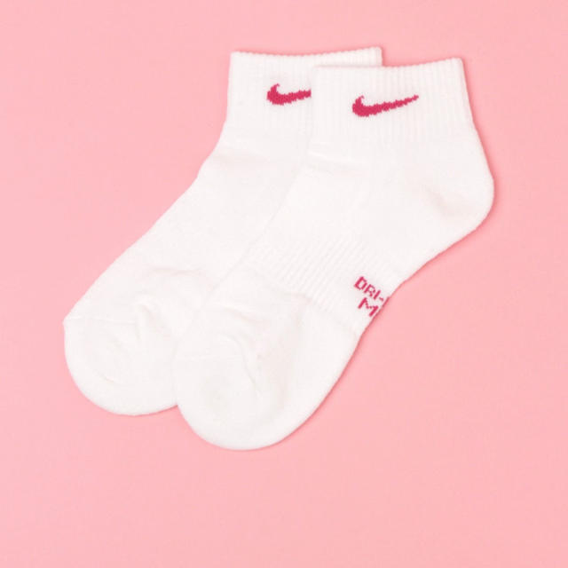 NIKE(ナイキ)のm&Y様専用　新品　NIKE/3Pパーフクッションソックス レディースのレッグウェア(ソックス)の商品写真