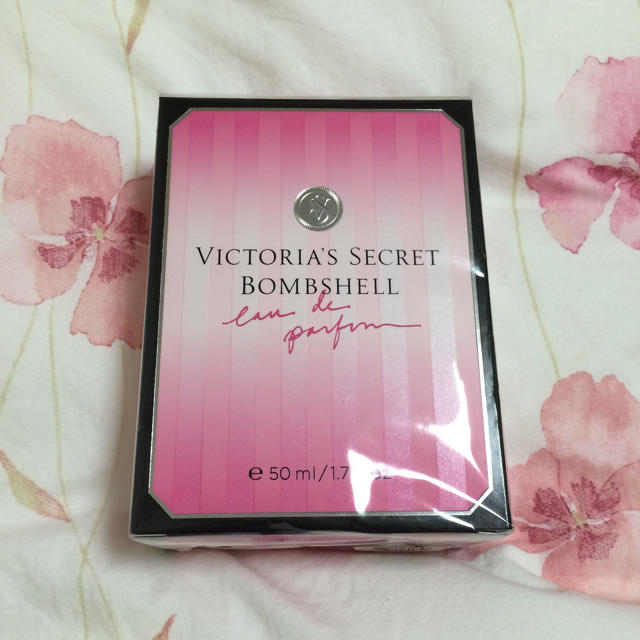 Victoria's Secret(ヴィクトリアズシークレット)のヴィクトリアズシークレット 香水 コスメ/美容の香水(香水(女性用))の商品写真