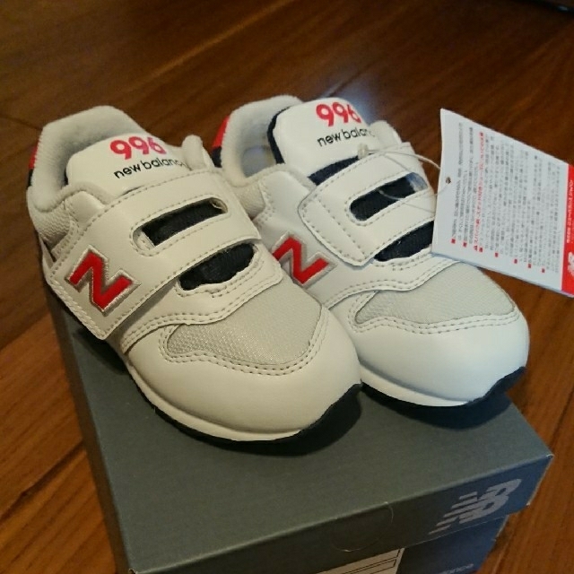 New Balance(ニューバランス)のニューバランスベビー キッズ/ベビー/マタニティのキッズ靴/シューズ(15cm~)(スニーカー)の商品写真