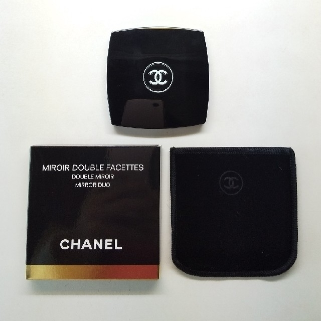 CHANEL(シャネル)のシャネル ミロワール ドゥーブル ファセットです。 レディースのファッション小物(ミラー)の商品写真