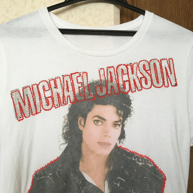 新品マイケル　ジャクソン　Tシャツ　フリーサイズ　レディース  Ⓜ️からL レディースのトップス(Tシャツ(半袖/袖なし))の商品写真