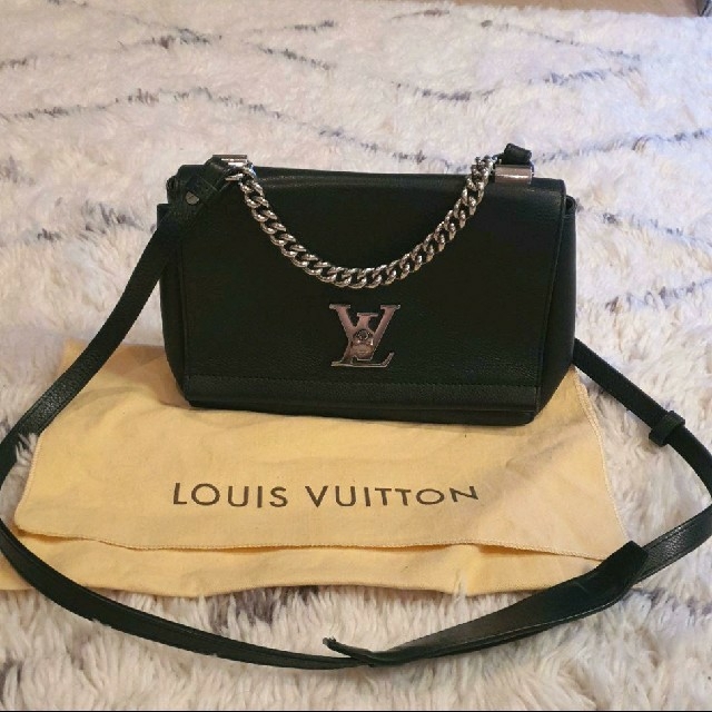 LOUIS VUITTON - Louis Vuitton ・ ルイヴィトン ショルダーバック