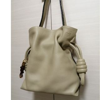 ロエベ(LOEWE)の美品★フラメンコノット 2way ショルダー 巾着 斜め掛け A4可能(ショルダーバッグ)