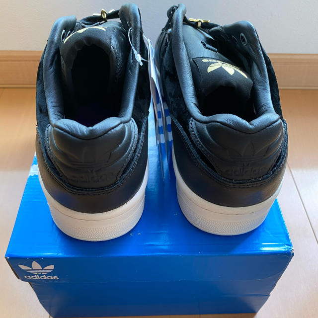 adidas(アディダス)のadidas ライバルリー LOW 27.5センチ メンズの靴/シューズ(スニーカー)の商品写真