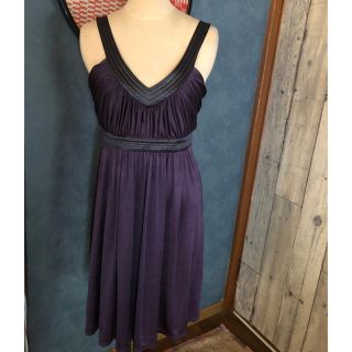 ビーシービージーマックスアズリア(BCBGMAXAZRIA)のBCBGMAXAZRIA 美品キャミワンピース　パーティドレス(ひざ丈ワンピース)