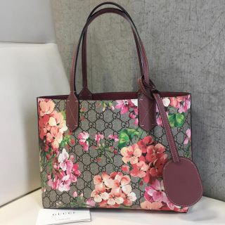 グッチ(Gucci)のGUCCI グッチ 372613 ブルームス リバーシブル トートバッグ 正規品(トートバッグ)