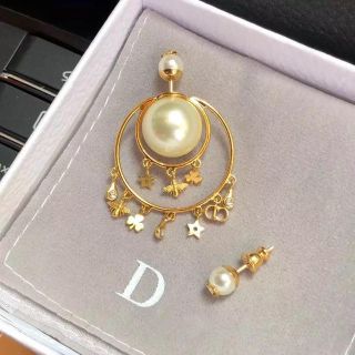 ディオール(Dior)のお値下げ　Dior ゴージャスピアス(ピアス)